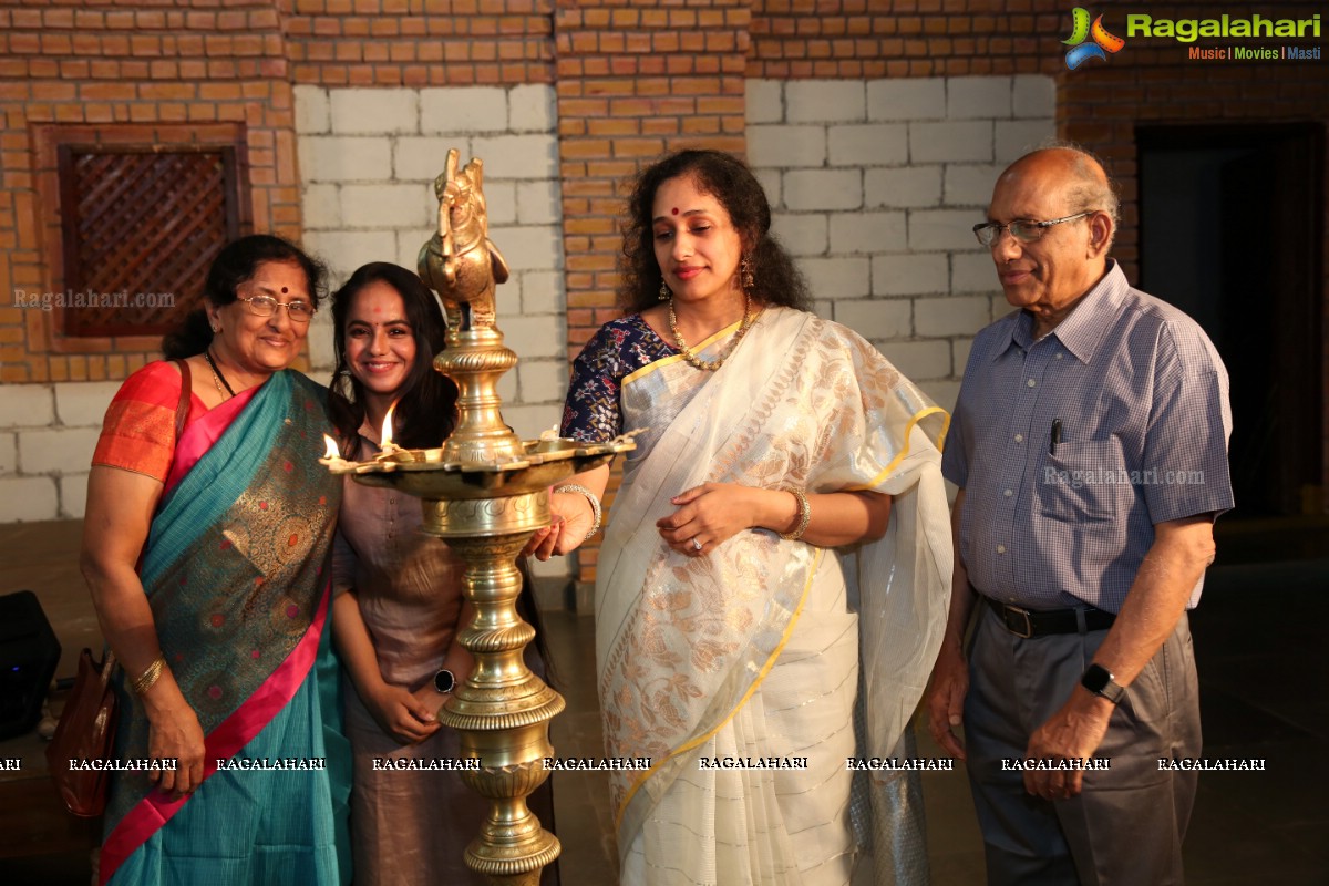 Chinmayi Nrityalaya Students' Kuchipudi Dance Performance at Shiplaramam 