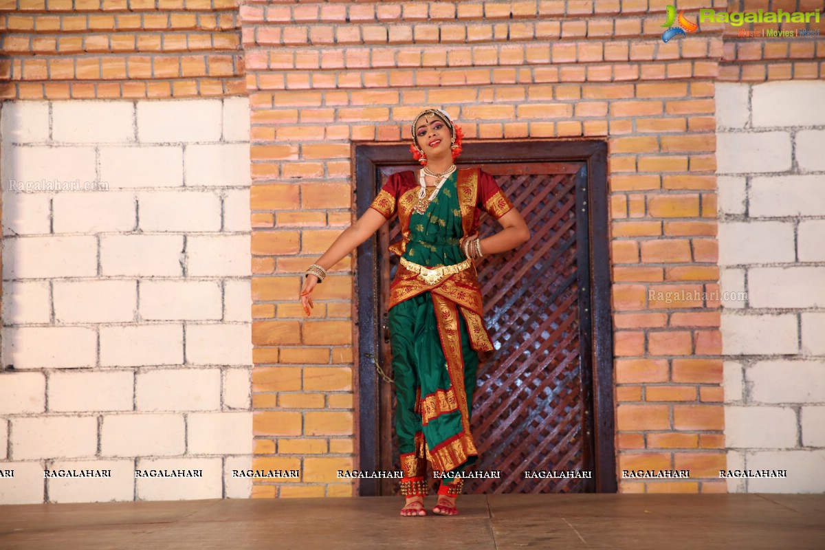 Chinmayi Nrityalaya Students' Kuchipudi Dance Performance at Shiplaramam 