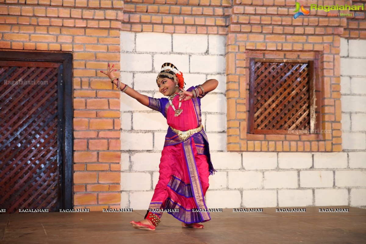 Chinmayi Nrityalaya Students' Kuchipudi Dance Performance at Shiplaramam 