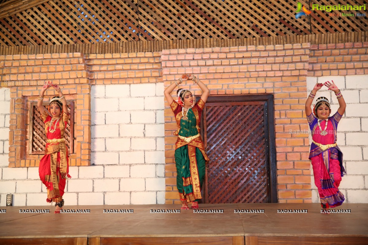 Chinmayi Nrityalaya Students' Kuchipudi Dance Performance at Shiplaramam 