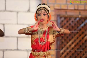 Kuchipudi Dance Performance By Chinmayi Nrithyalaya Students