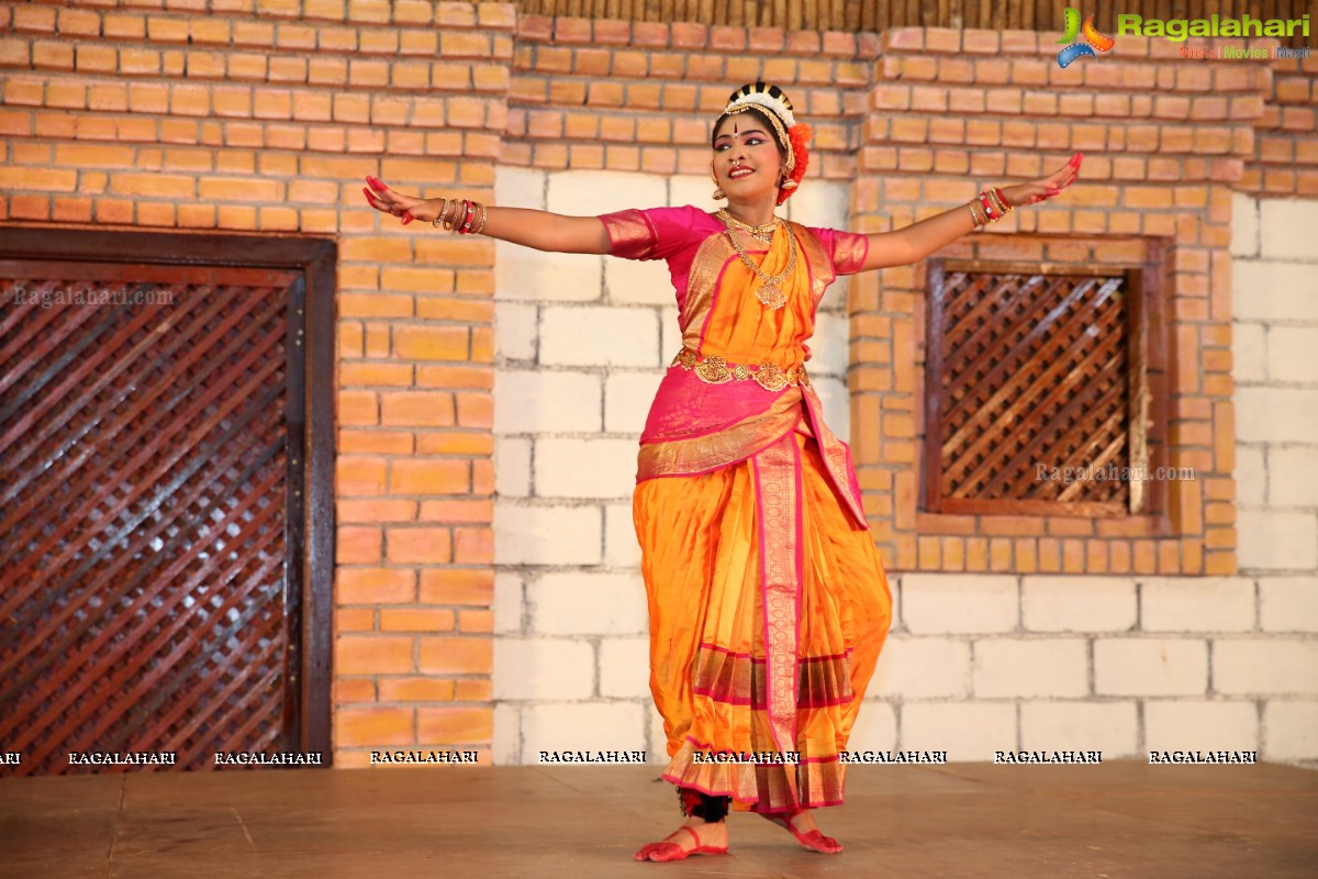 Chinmayi Nrityalaya Students' Kuchipudi Dance Performance at Shiplaramam 