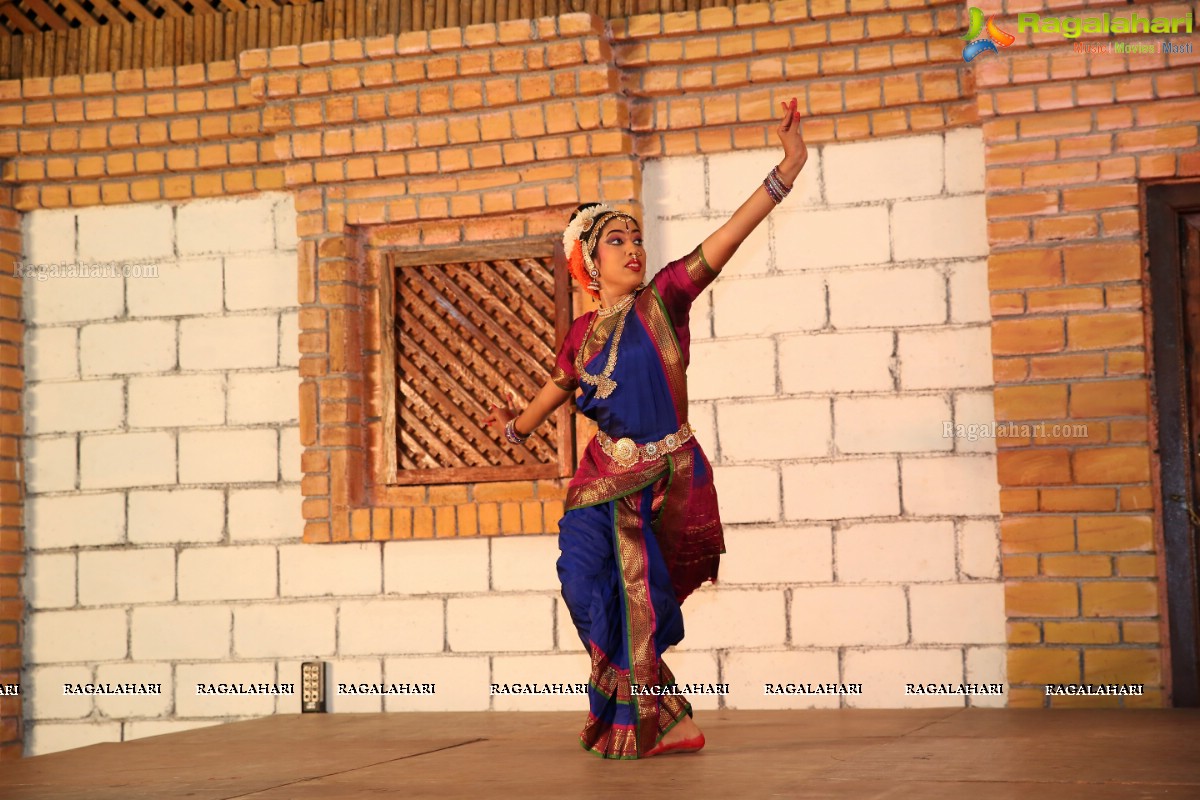 Chinmayi Nrityalaya Students' Kuchipudi Dance Performance at Shiplaramam 