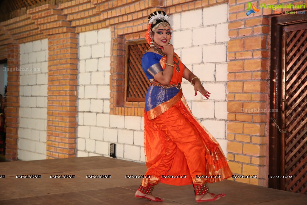 Chinmayi Nrityalaya Students' Kuchipudi Dance Performance at Shiplaramam 