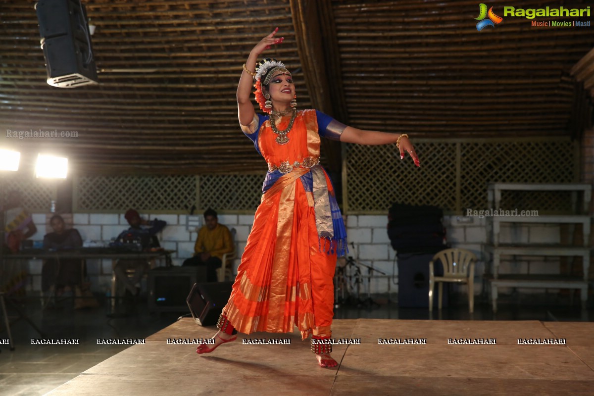 Chinmayi Nrityalaya Students' Kuchipudi Dance Performance at Shiplaramam 