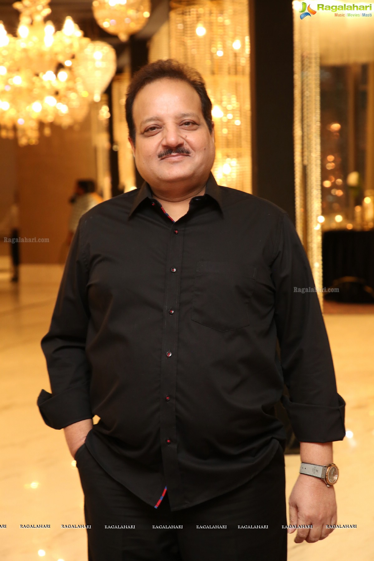 Rajesh Malik Celebrates 50th Birthday at ITC Kohenur