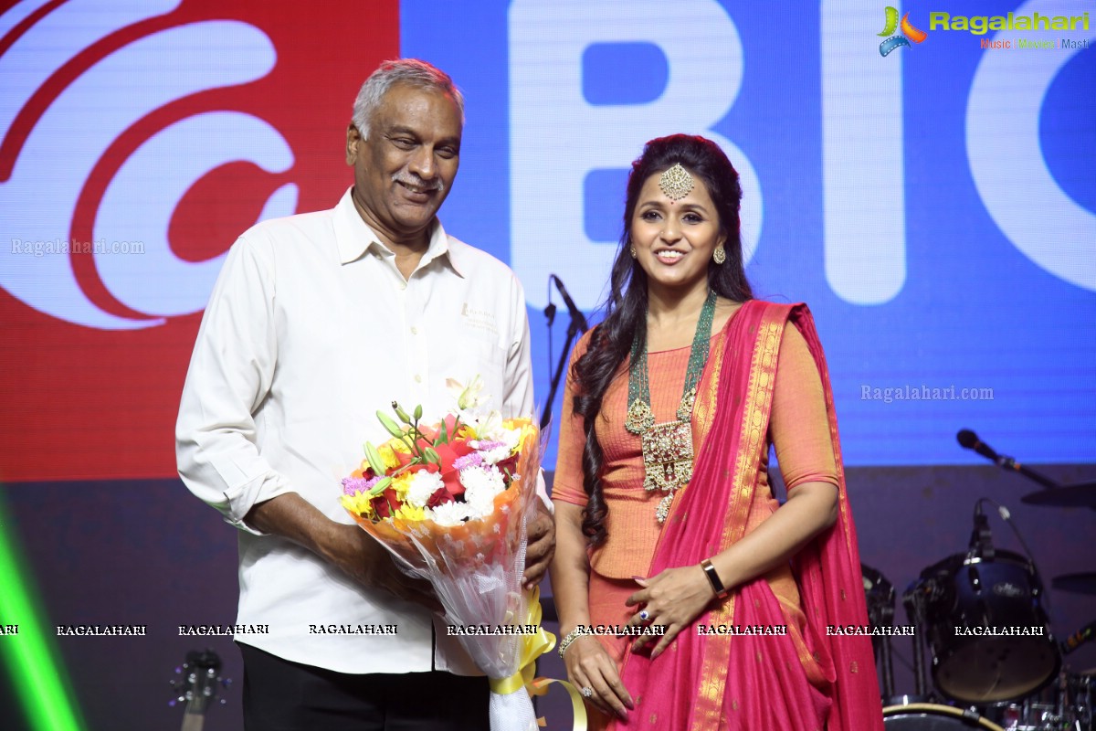 A Journey 1999-2019 - Smitha Live Concert at JRC Conention