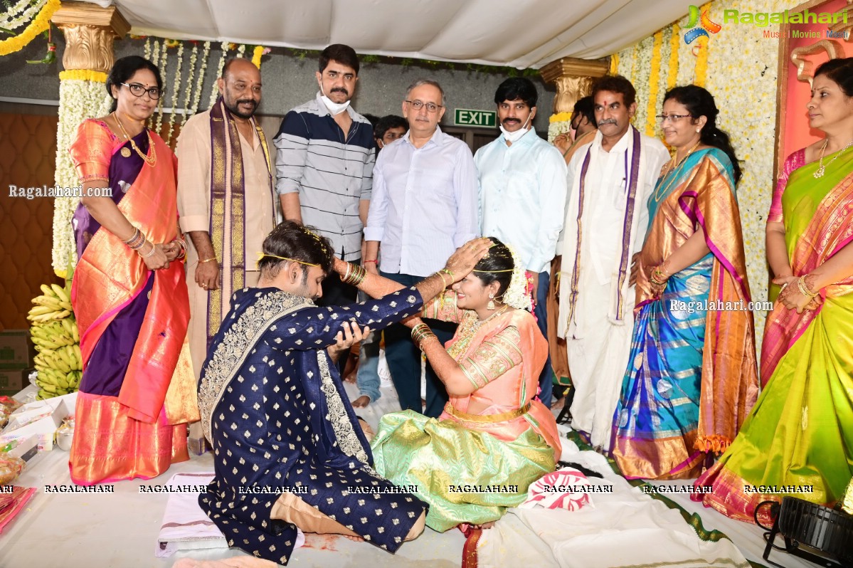 Producer Vallurupalli Ramesh's Son Maharshi Wedding Photos