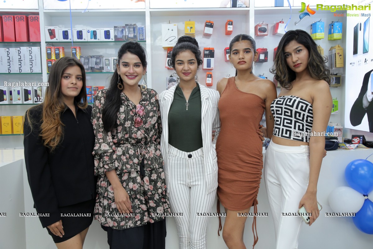 Cellbay 59th Store Launch at Nanakramguda