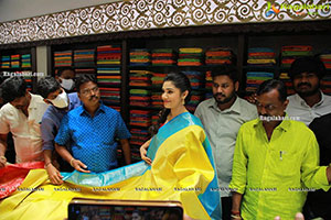 Krithi Shetty Inaugurates Maangalya Shopping Mall