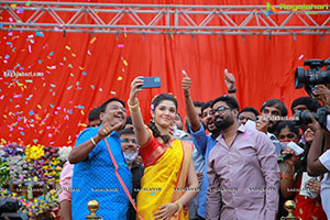 Krithi Shetty Inaugurates Maangalya Shopping Mall