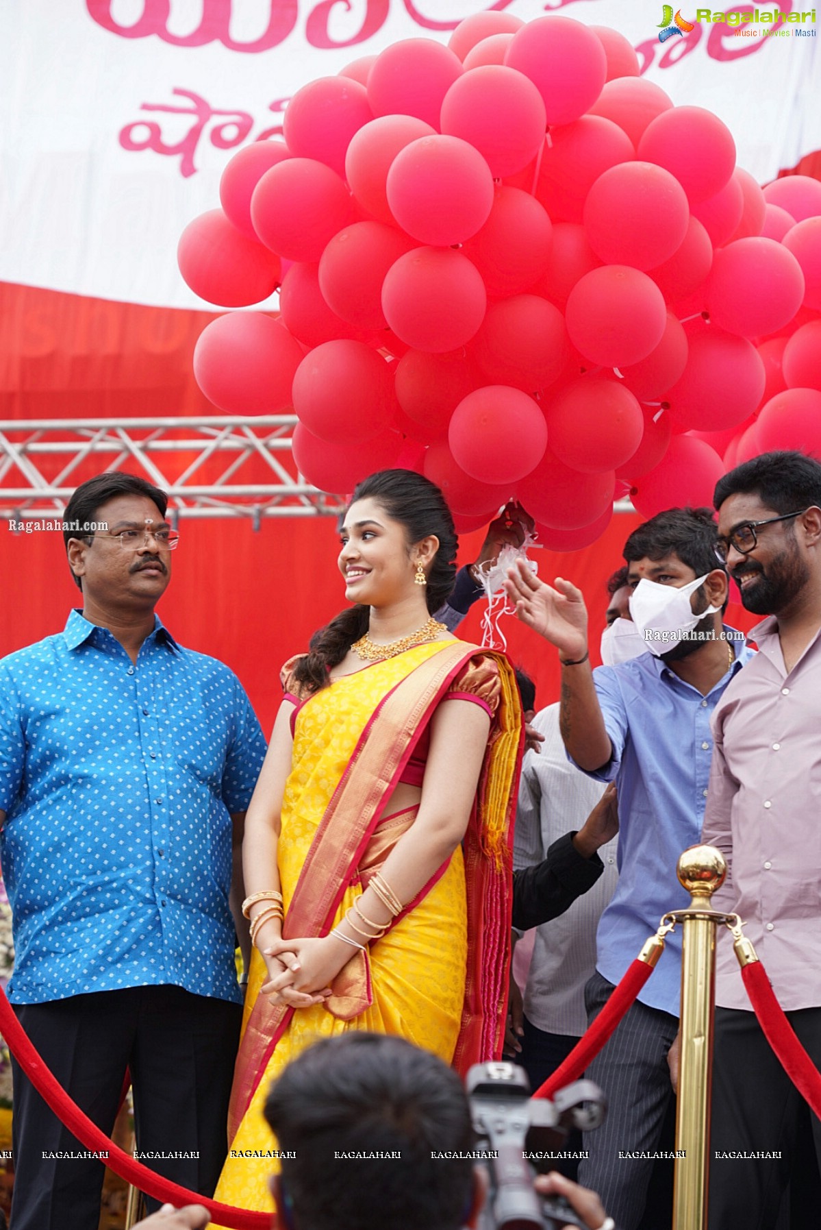 Krithi Shetty Inaugurates Maangalya Shopping Mall 10th Store at A.S.Rao Nagar