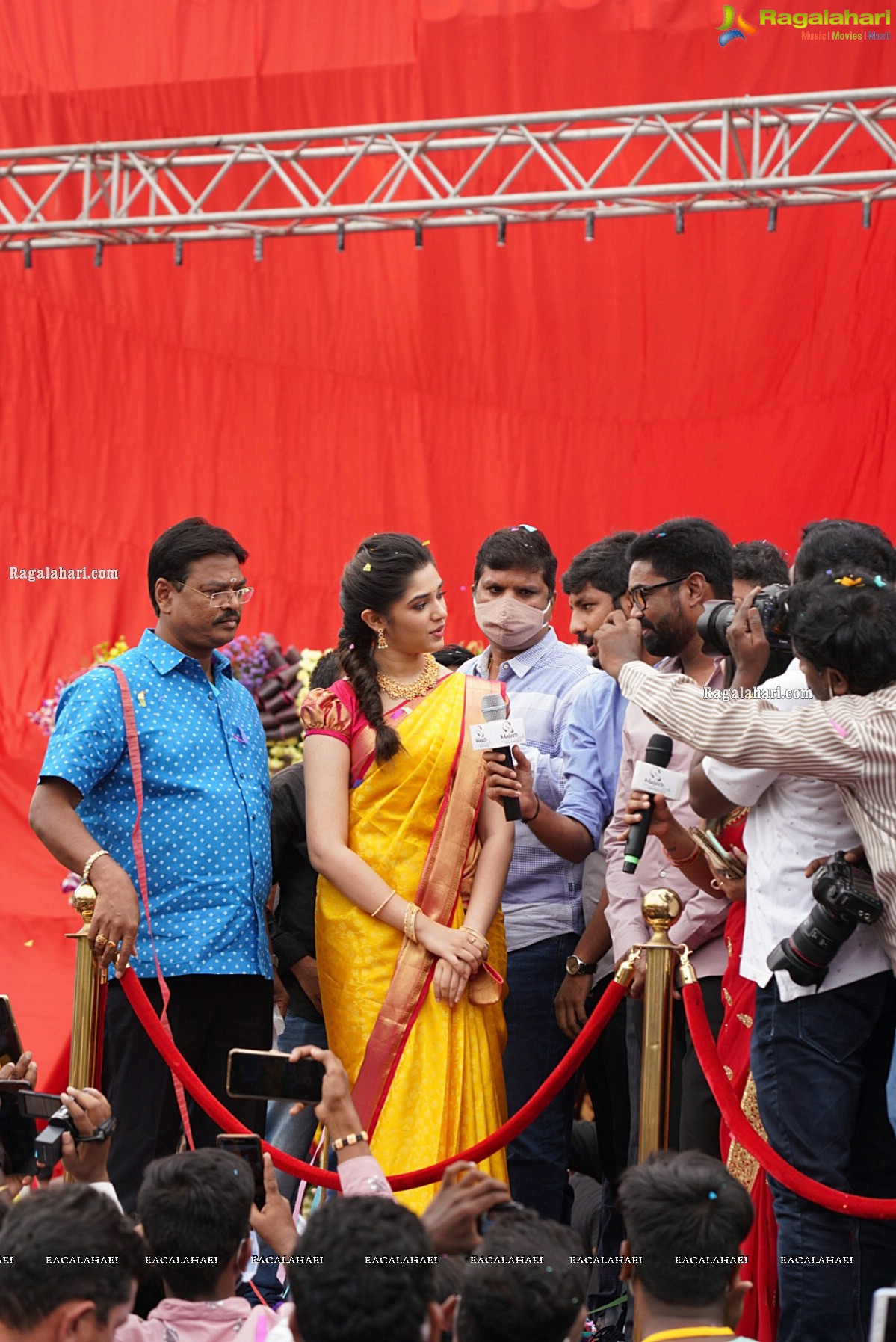 Krithi Shetty Inaugurates Maangalya Shopping Mall 10th Store at A.S.Rao Nagar