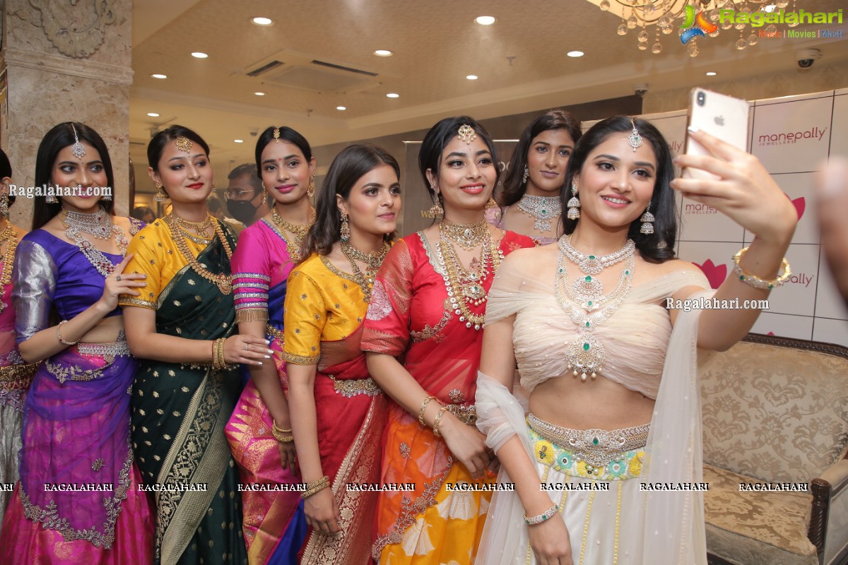 Manepally Jewellers Wedding Collection 2021 Launch at Panjagutta Store