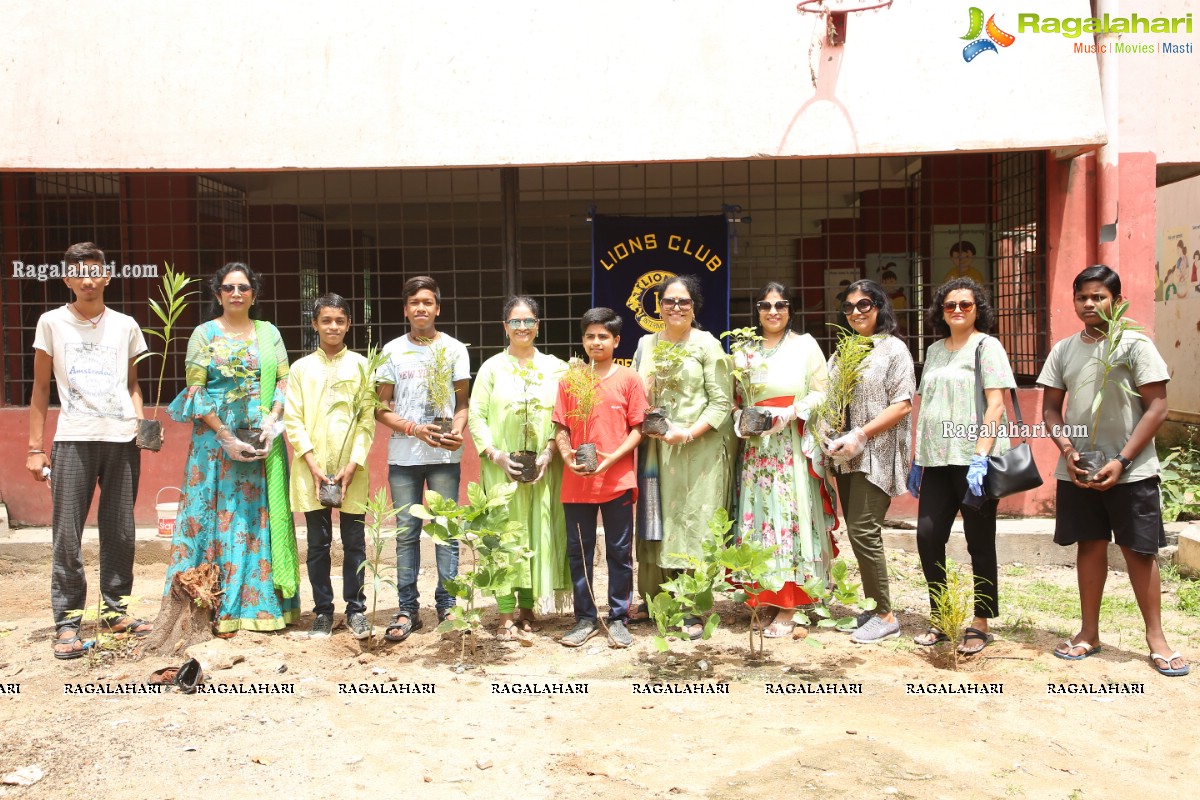 Vana Mahotsav - Tree plantation by Lions Club of Hyderabad Petals