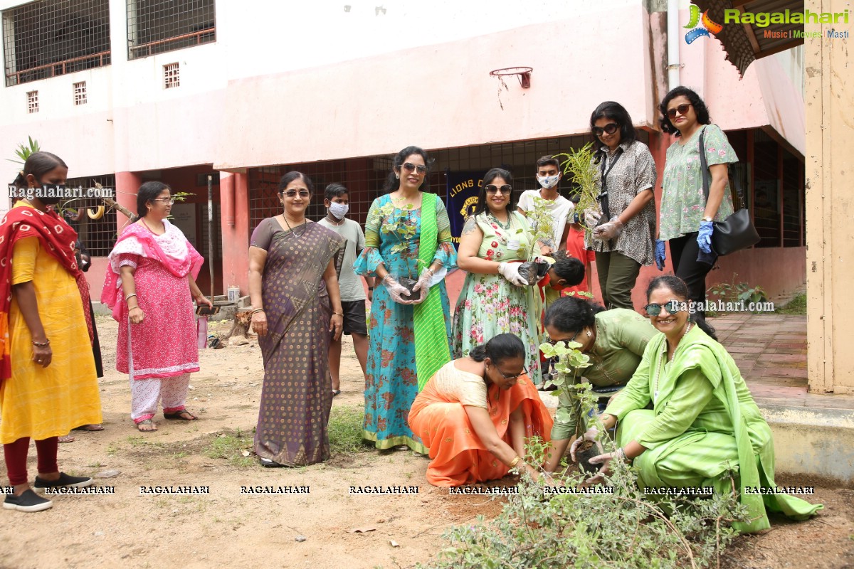 Vana Mahotsav - Tree plantation by Lions Club of Hyderabad Petals