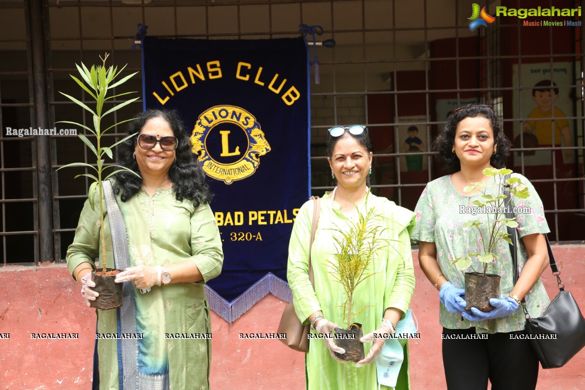 Vana Mahotsav - Tree plantation by Lions Club of Hyderabad Petals