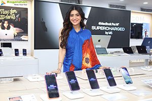 Rashi Singh Launch Apple Days at Bajaj Electronics Store