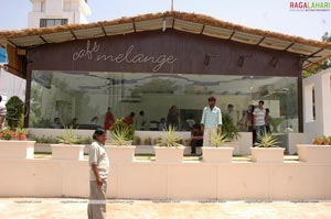 Namrata Inagurates Cafe Melange
