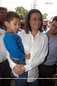 Namrata Inagurates Cafe Melange