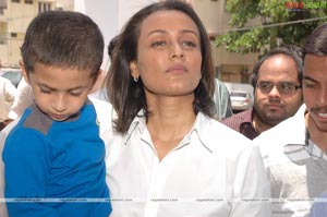 Namrata Inagurates Cafe Melange