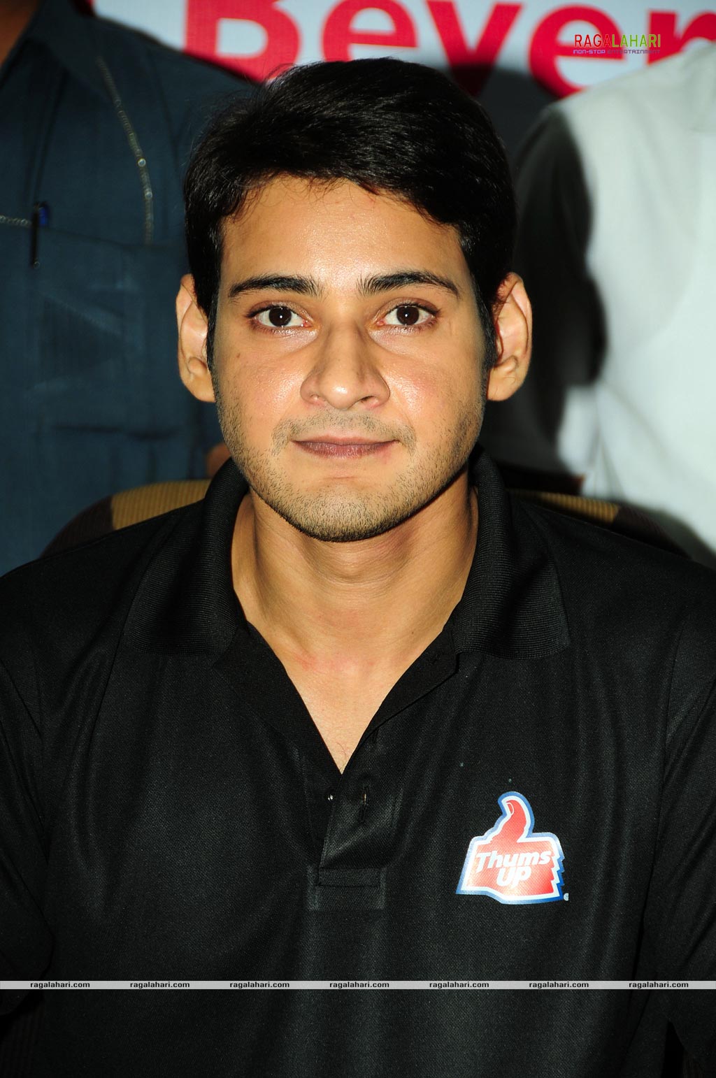 Mahesh Babu Presents Thums Up Merit Scholarships 2009