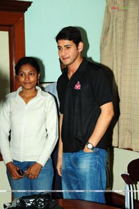 Mahesh Babu Presents Thums Up Merit Scholarships