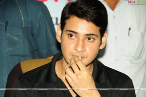 Mahesh Babu Presents Thums Up Merit Scholarships