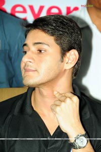 Mahesh Babu Presents Thums Up Merit Scholarships