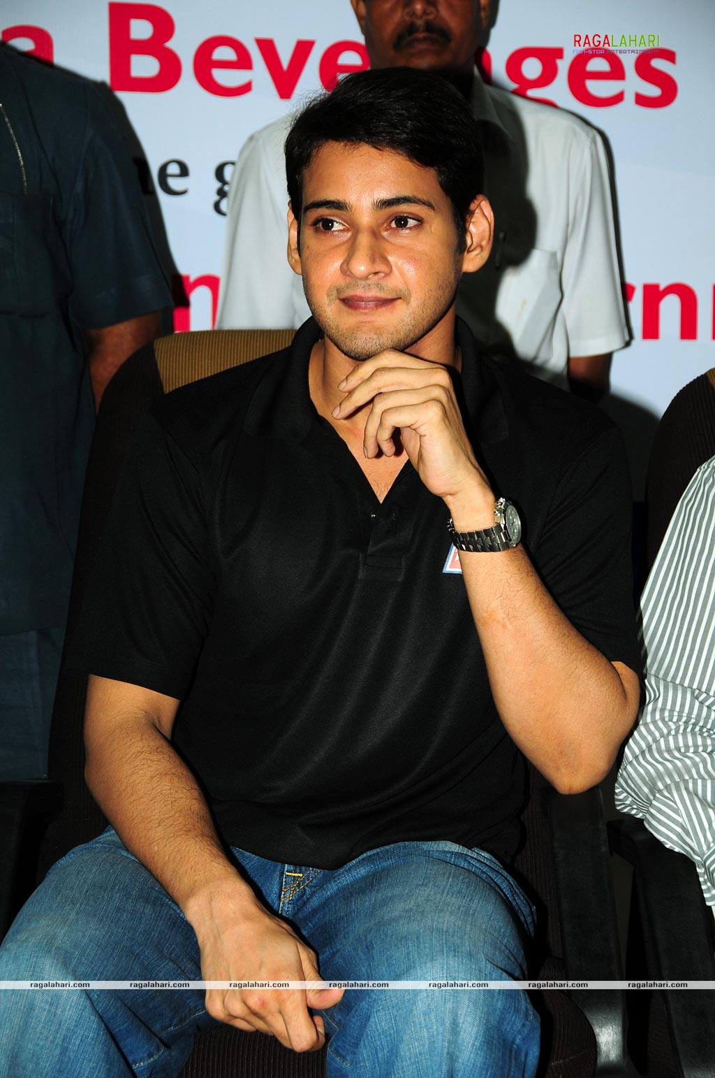 Mahesh Babu Presents Thums Up Merit Scholarships 2009