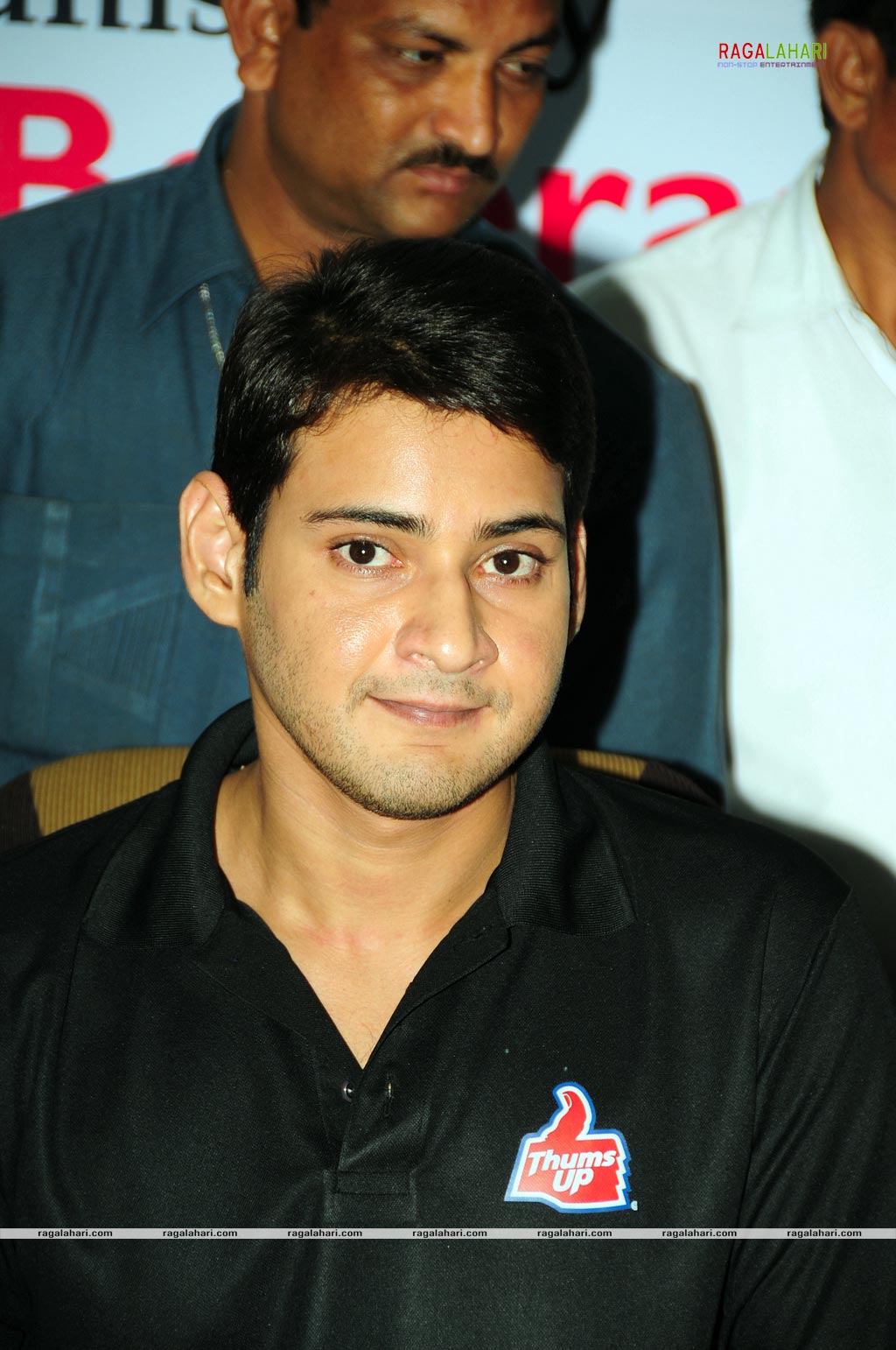 Mahesh Babu Presents Thums Up Merit Scholarships 2009