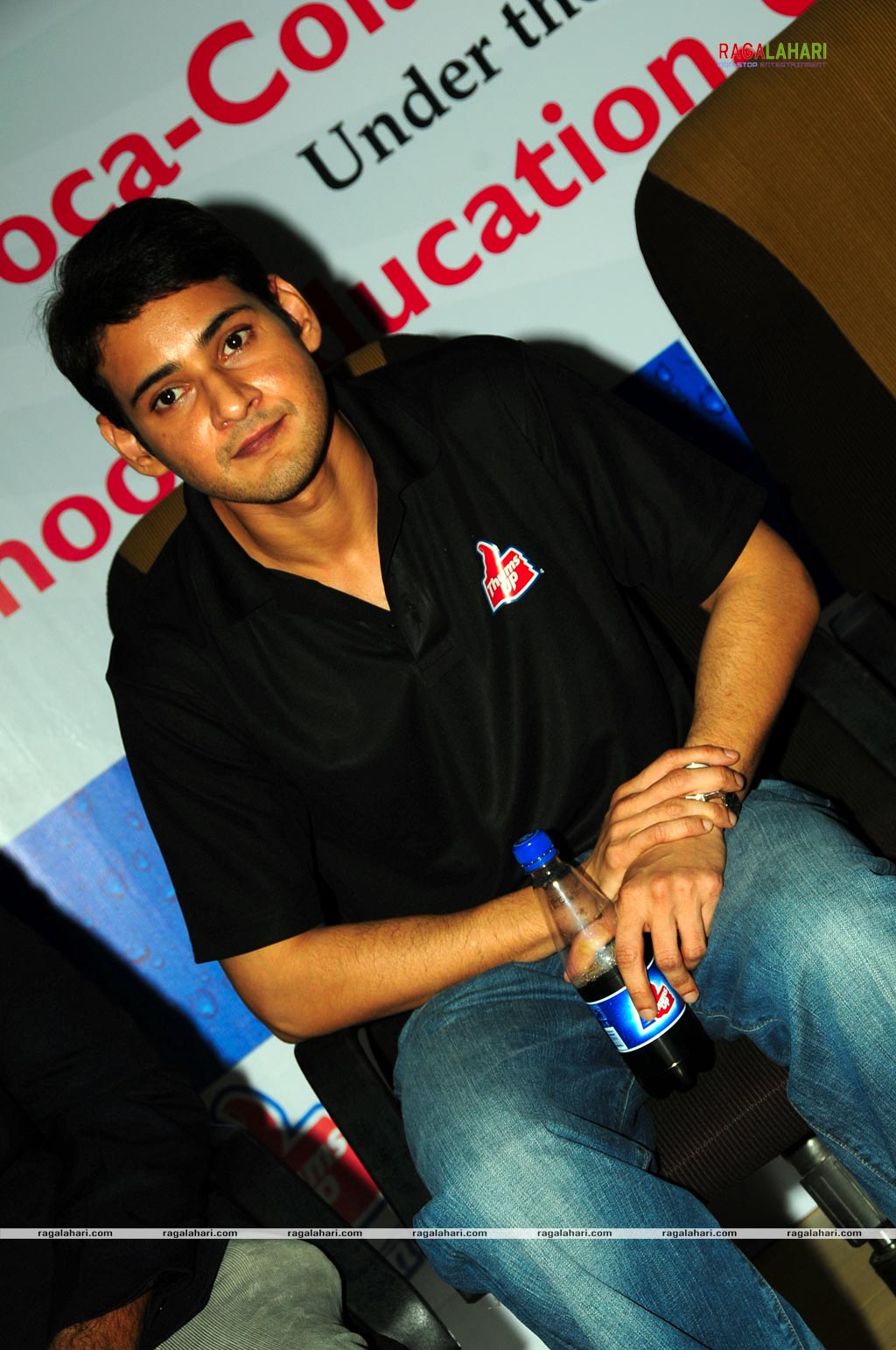 Mahesh Babu Presents Thums Up Merit Scholarships 2009