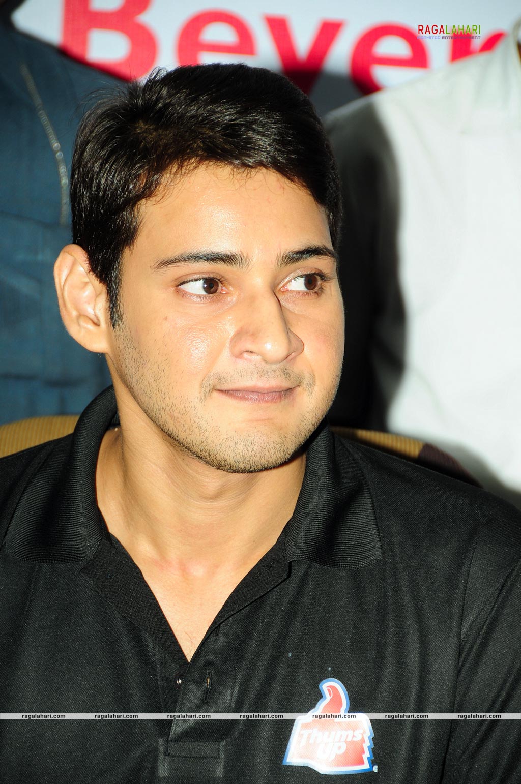 Mahesh Babu Presents Thums Up Merit Scholarships 2009