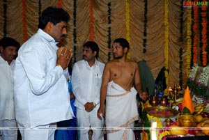 Nithin-Hansika Film Muhurat