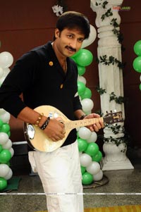 Gopichand, Trisha