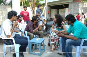 Ek Niranjan Working Stills