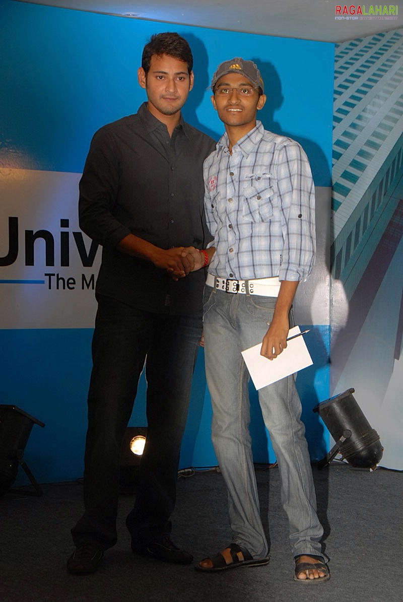 Mahesh Babu @ Univercell