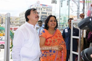 Neeru's Dilsukhnagar Outlet Launch