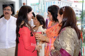 Neeru's Dilsukhnagar Outlet Launch