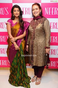 Neeru's Dilsukhnagar Outlet Launch