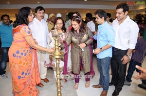 Neeru's Dilsukhnagar Outlet Launch