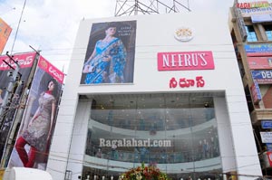 Neeru's Dilsukhnagar Outlet Launch