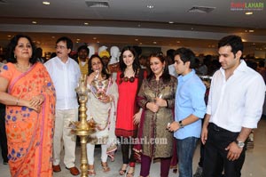 Neeru's Dilsukhnagar Outlet Launch