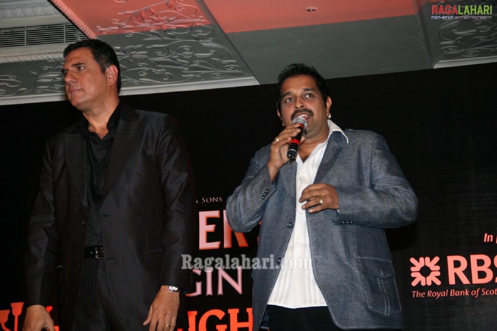 Shankar Mahadevan & Boman Irani @ Taj Krishna