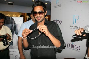 Varun Sandesh Launches Men's Platinum Collection at Malabar Jewellers