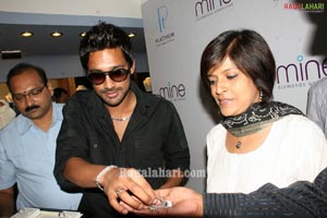 Varun Sandesh Launches Men's Platinum Collection at Malabar Jewellers