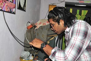 Allu Arjun in Slum Areas
