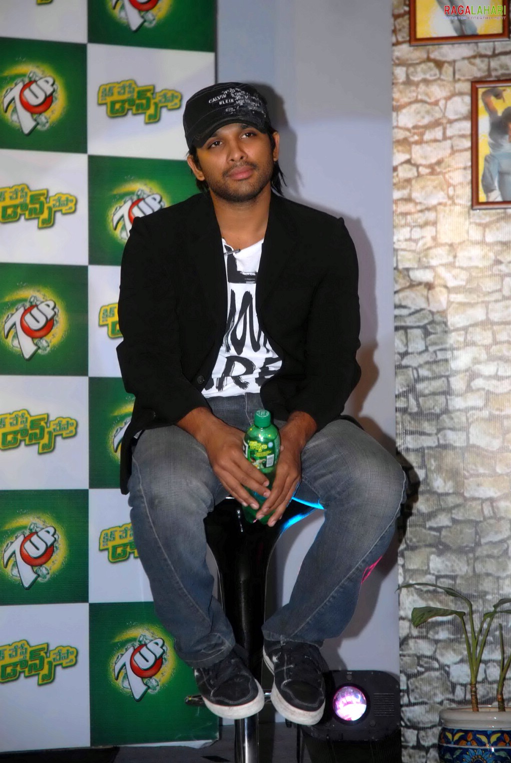 Allu Arjun 7UP iPod Contest