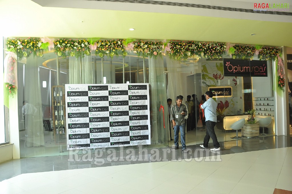 Naga Chaitanya Launches Opium Spa's