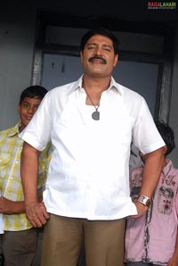 Srihari, Archana